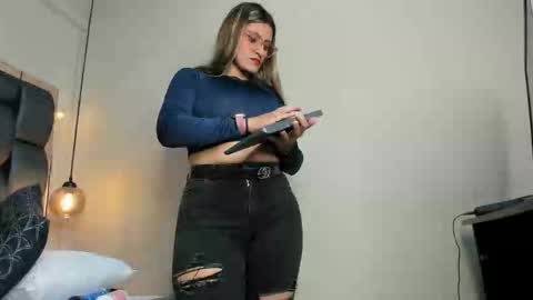 LADY  online show from October 2025 02:31:01 AM