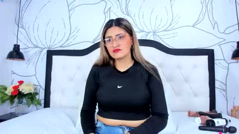 LADY  online show from March 2026 02:24:01 AM