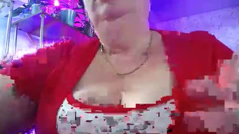 Lady Gloria online show from October 2025 12:02:01 PM