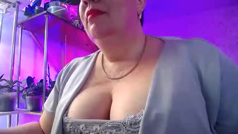 Lady Gloria online show from February 2026 10:47:01 AM