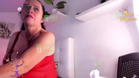 Snapshot of lady_hellen chatting on October 2025 03:03:01 PM online show from October 2025 03:03:01 PM