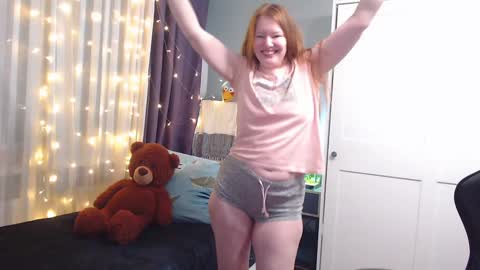 Angelika online show from January 2025 03:43:01 PM