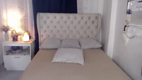 Snapshot of lady_jedyy chatting on December 2024 01:44:02 PM online show from December 2024 01:44:02 PM