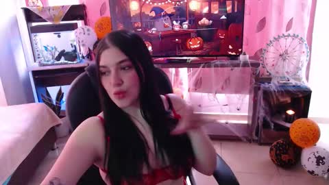 Snapshot of lady_kaisa chatting on October 2025 05:43:02 PM Lady Kaisa online show from October 2025 05:43:02 PM