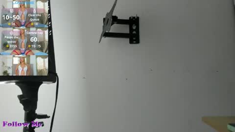 Snapshot of lady_miss___ chatting on May 2026 12:13:01 PM lady_miss___ online show from May 2026 12:13:01 PM
