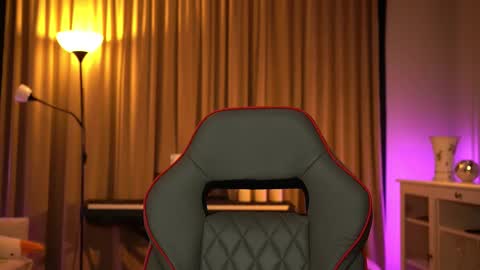 lady_nicolett online show from March 2026 01:54:02 AM