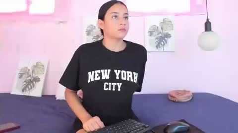 Leidy online show from September 2025 02:29:02 PM