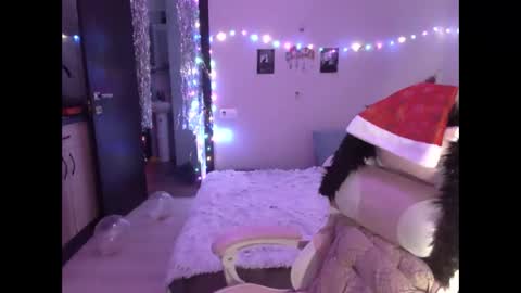 lady_smile69 online show from January 2025 05:11:02 PM