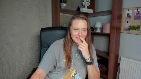 Snapshot of ladyalessa chatting on July 2026 12:53:02 PM ALESSA online show from July 2026 12:53:02 PM