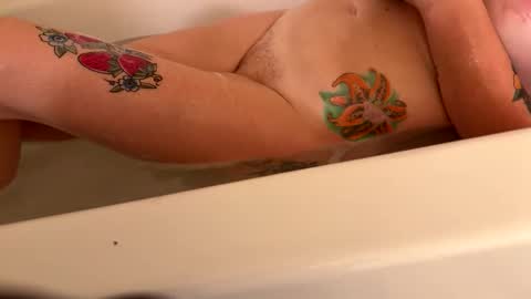 Snapshot of ladyandthatrampp chatting on December 2025 02:49:01 AM ladyandthatrampp online show from December 2025 02:49:01 AM