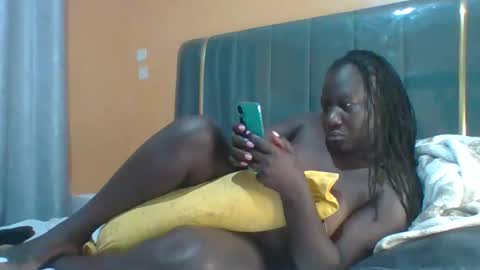 lindah32 online show from March 2026 01:44:02 AM