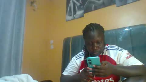 lindah32 online show from March 2026 07:29:01 PM