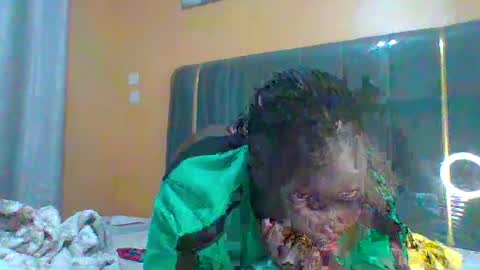 lindah32 online show from June 2026 09:42:02 PM