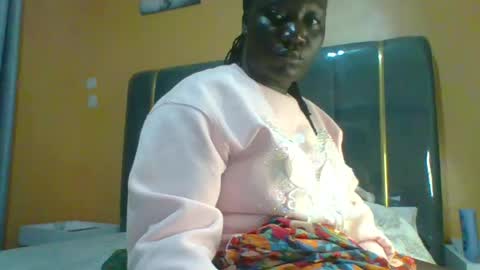 lindah32 online show from June 2026 07:42:01 PM