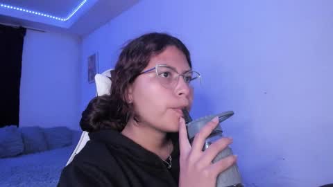  Lady  online show from November 2025 02:21:01 AM