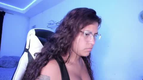  Lady  online show from November 2025 02:55:01 AM