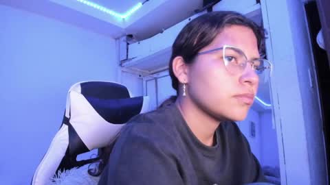  Lady  online show from May 2026 02:27:02 AM