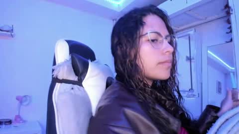  Lady  online show from May 2026 03:56:02 AM