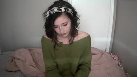 Snapshot of ladybughug chatting on January 2025 11:08:01 PM hugbug online show from January 2025 11:08:01 PM