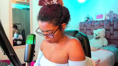 Snapshot of ladydanniela chatting on December 2024 05:02:01 AM leidy daniela online show from December 2024 05:02:01 AM