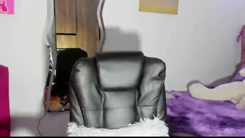 Snapshot of ladydanniela chatting on September 2025 01:05:02 AM leidy daniela online show from September 2025 01:05:02 AM