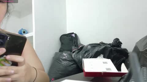 Snapshot of ladydeathz chatting on March 2026 05:22:02 AM ladydeathz online show from March 2026 05:22:02 AM