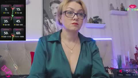 Snapshot of ladyjeen chatting on October 2025 03:11:01 PM Lady Jeen Back on Sunday 8th of December online show from October 2025 03:11:01 PM