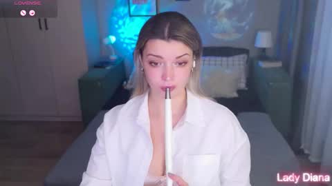 ladylancaster online show from November 2025 12:15:02 PM