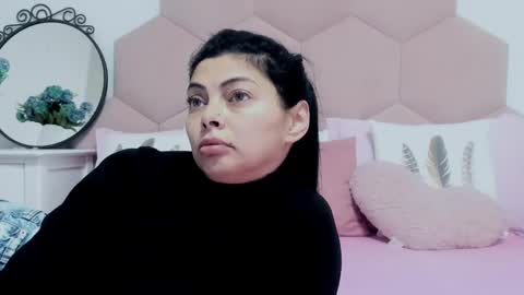 Lia online show from January 2025 04:37:02 AM