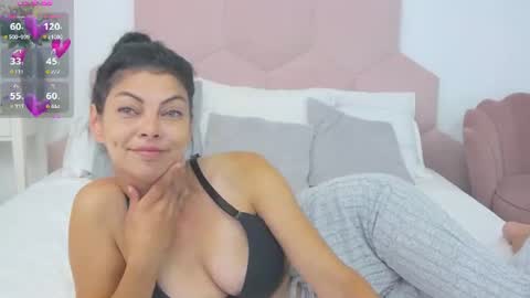 Lia online show from July 2026 04:05:01 AM