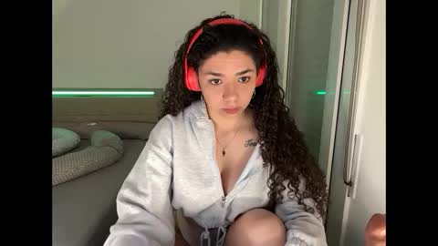 ladymelon13 online show from April 2026 05:05:01 AM