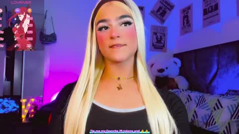 Snapshot of ladynoah chatting on April 2026 11:04:01 PM Noah Smith online show from April 2026 11:04:01 PM