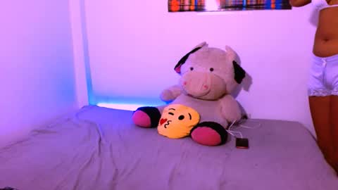 Snapshot of ladypussy69779756 chatting on December 2025 03:23:01 AM laura online show from December 2025 03:23:01 AM