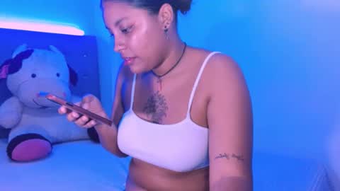 Snapshot of ladypussy69779756 chatting on February 2026 07:07:01 PM laura online show from February 2026 07:07:01 PM