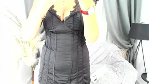 Snapshot of ladysexyx chatting on November 2025 04:29:02 PM ladysexyx online show from November 2025 04:29:02 PM