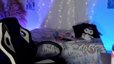 Lady  online show from May 2026 04:07:02 AM