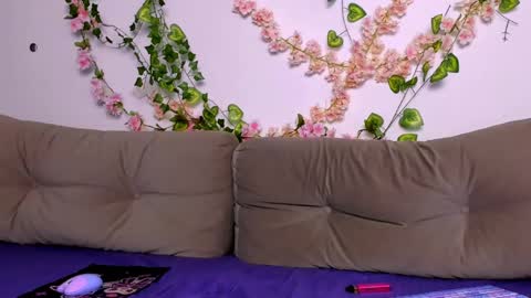 Snapshot of ladytrep chatting on April 2026 09:45:02 AM LadyTrep online show from April 2026 09:45:02 AM