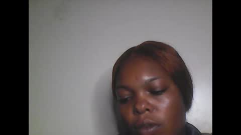 Snapshot of ladyviviana2 chatting on November 2025 12:19:02 PM Vivy online show from November 2025 12:19:02 PM