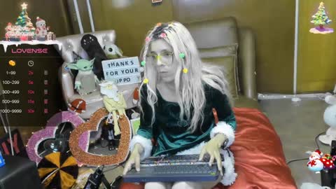 Snapshot of laflakita21 chatting on December 2024 11:38:02 PM Skinnygirl online show from December 2024 11:38:02 PM