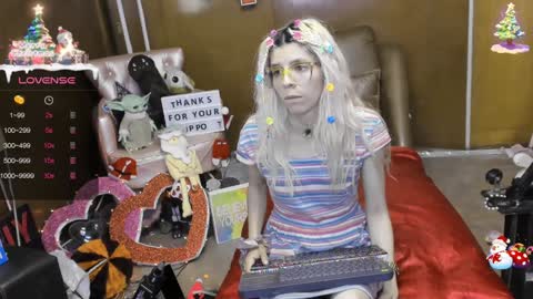 Snapshot of laflakita21 chatting on December 2024 11:26:02 PM Skinnygirl online show from December 2024 11:26:02 PM