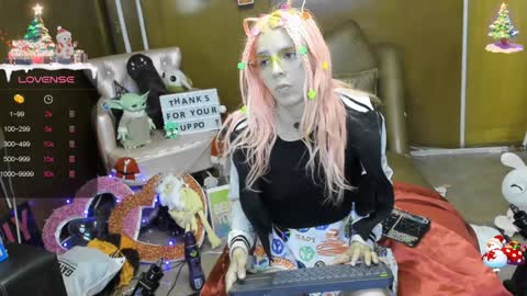 Snapshot of laflakita21 chatting on January 2025 01:28:01 AM Skinnygirl online show from January 2025 01:28:01 AM