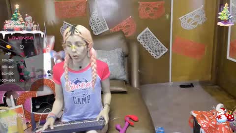 Snapshot of laflakita21 chatting on February 2025 01:02:01 AM Skinnygirl online show from February 2025 01:02:01 AM