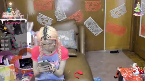 Snapshot of laflakita21 chatting on February 2025 04:04:02 AM Skinnygirl online show from February 2025 04:04:02 AM