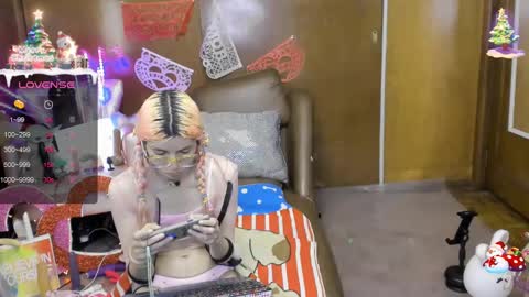 Snapshot of laflakita21 chatting on February 2025 03:45:02 AM Skinnygirl online show from February 2025 03:45:02 AM