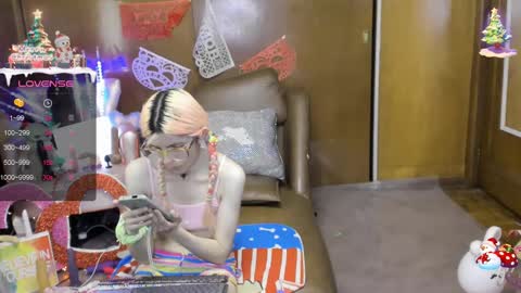 Snapshot of laflakita21 chatting on February 2025 04:14:02 AM Skinnygirl online show from February 2025 04:14:02 AM