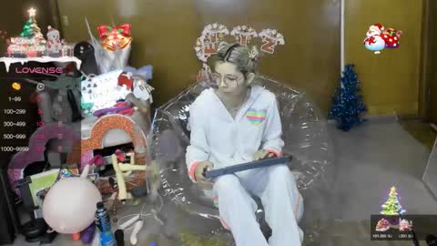 Snapshot of laflakita21 chatting on December 2025 05:29:01 PM Skinnygirl online show from December 2025 05:29:01 PM