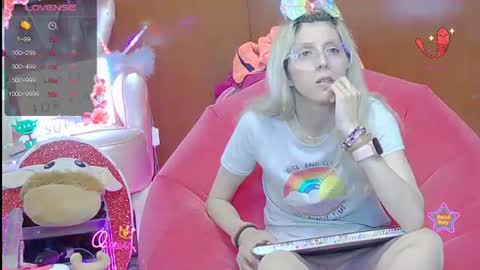 Snapshot of laflakita21 chatting on July 2026 01:09:01 AM Skinnygirl online show from July 2026 01:09:01 AM