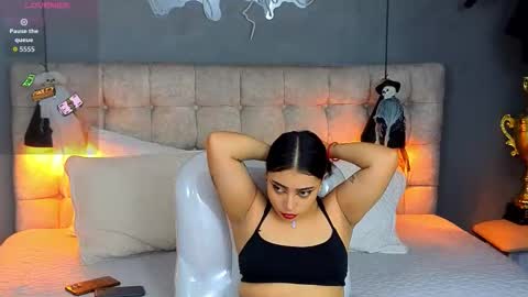    online show from October 2025 10:54:02 PM