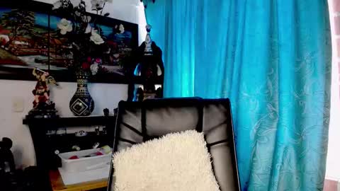 laia_hadid online show from February 2026 03:23:01 PM