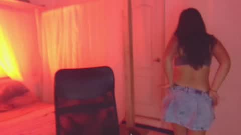 Snapshot of lailaasher chatting on November 2025 01:42:01 AM lailaasher online show from November 2025 01:42:01 AM